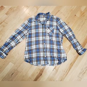 Gap Button Down Plaid boyfriend shirt size medium